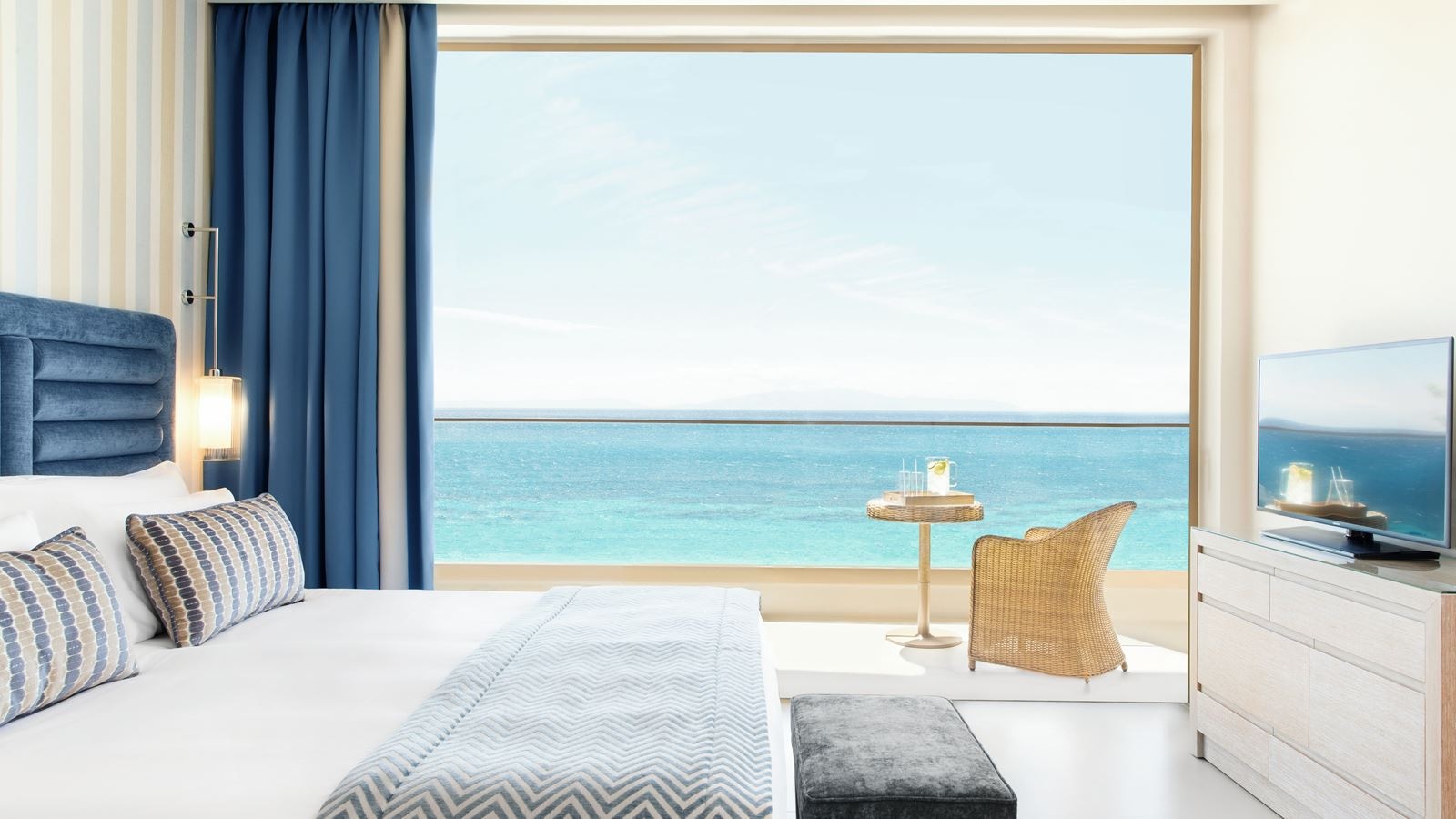 rooms-superior-double-rom-sea-view