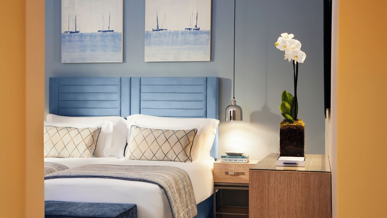 rooms-one-bedroom-family-suite-sea-view