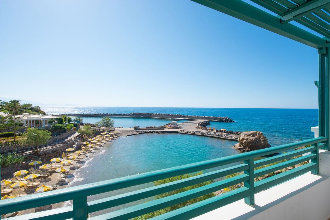 rooms-junior-suite-front-sea-view