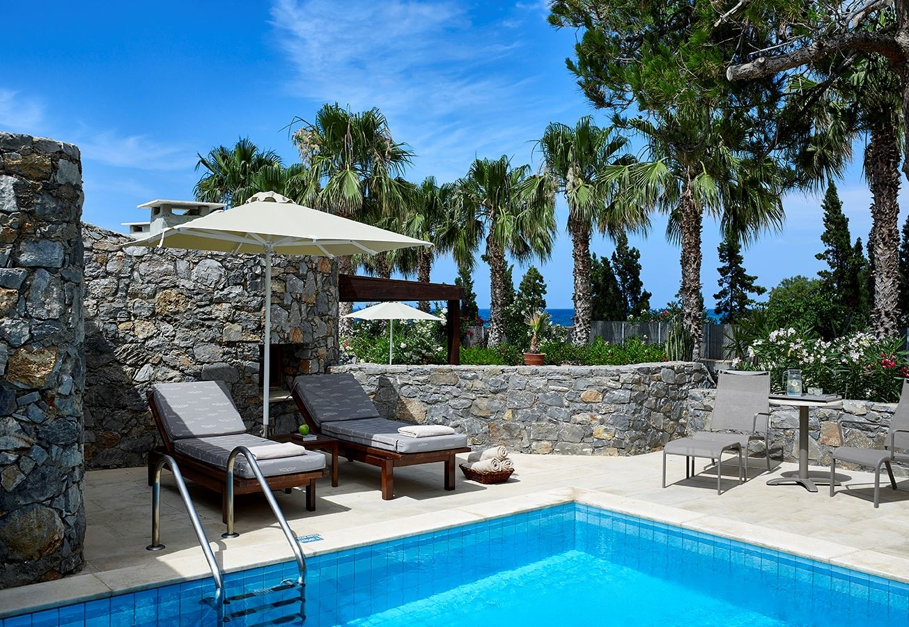 rooms-bungalow-deluxe-double-garden-view-private-pool