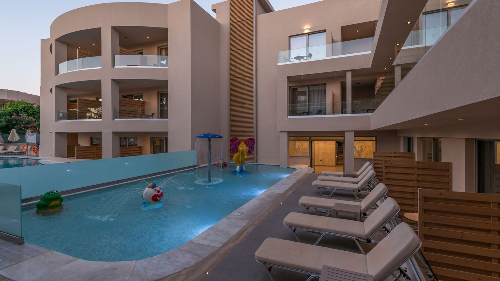 pools-outdoor-childrens-pool