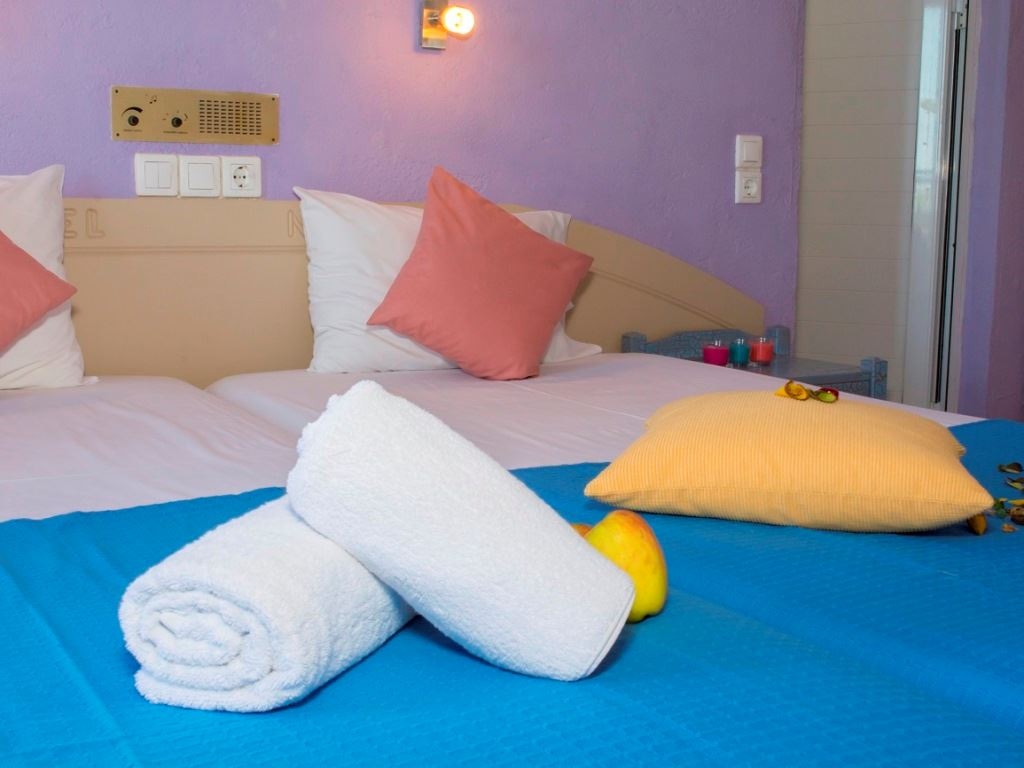 rooms-double-standard