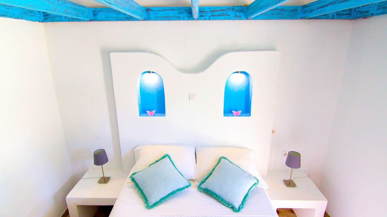 rooms-deluxe-double-room