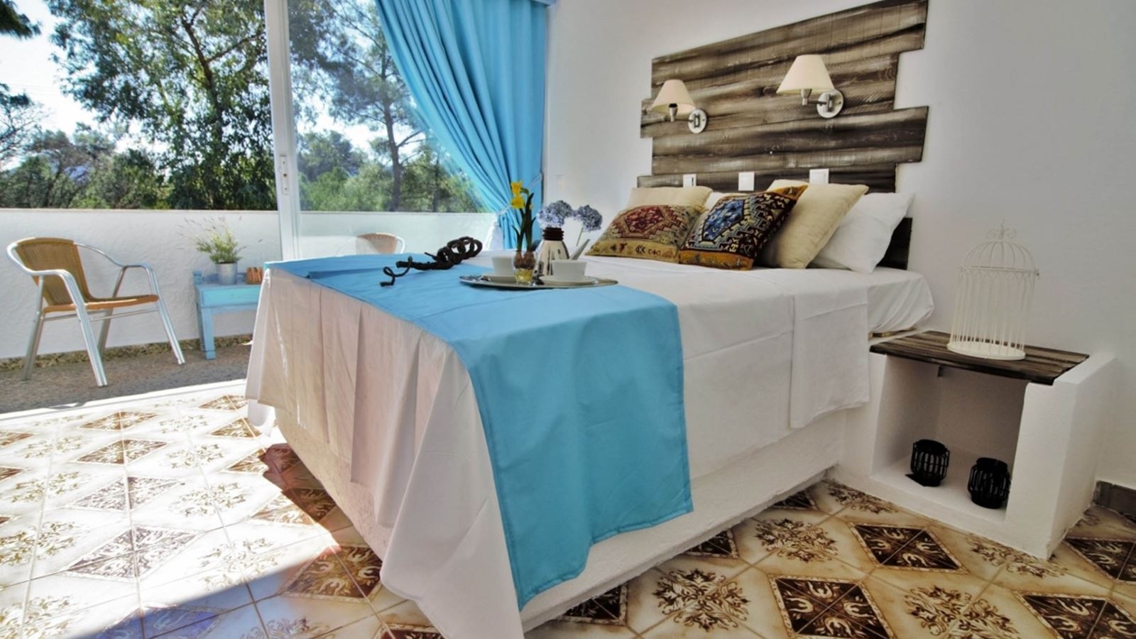 rooms-deluxe-double-room