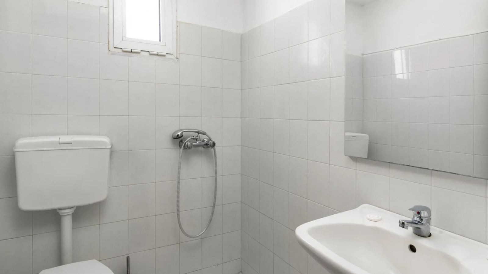 rooms-triple-studio-pool-view