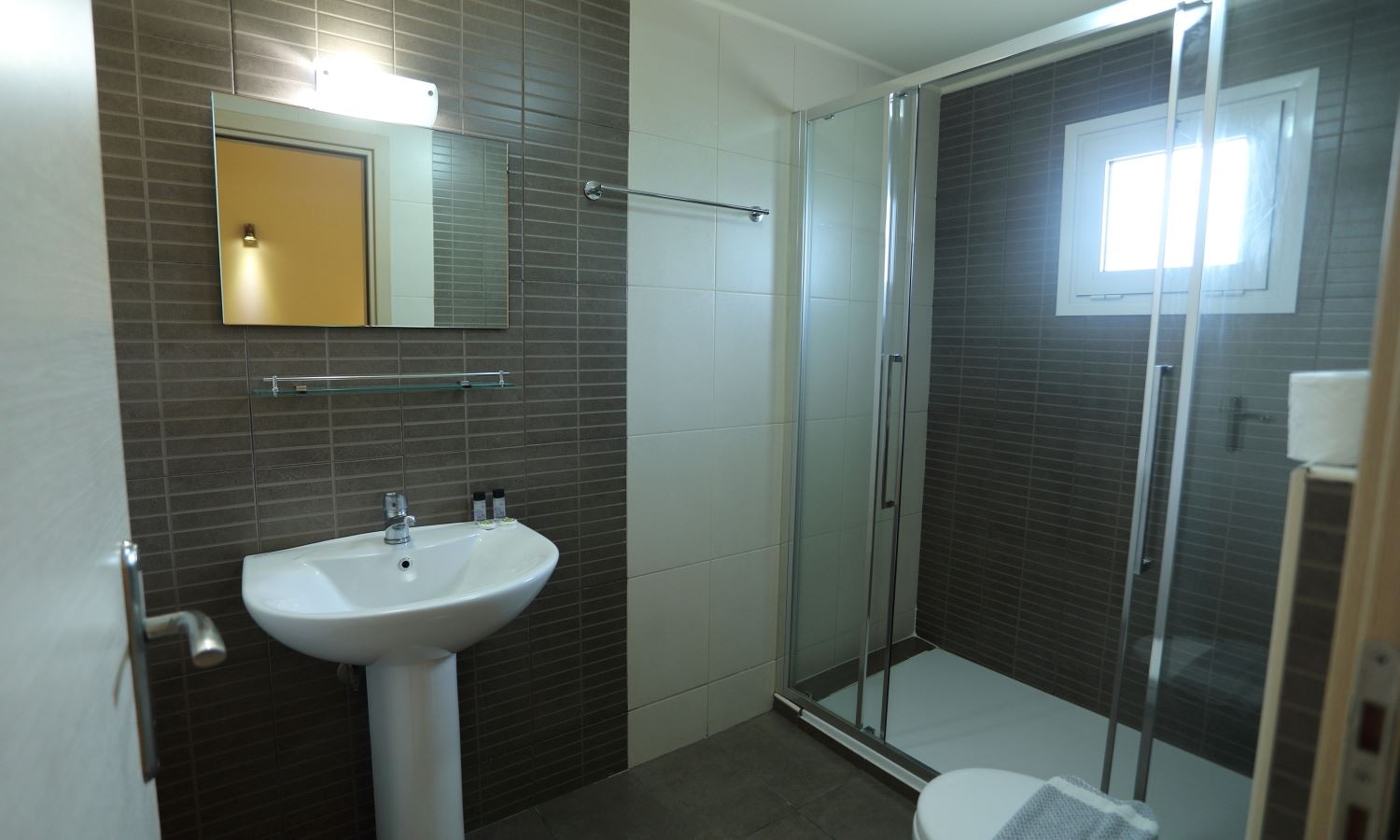 rooms-double-standard-room