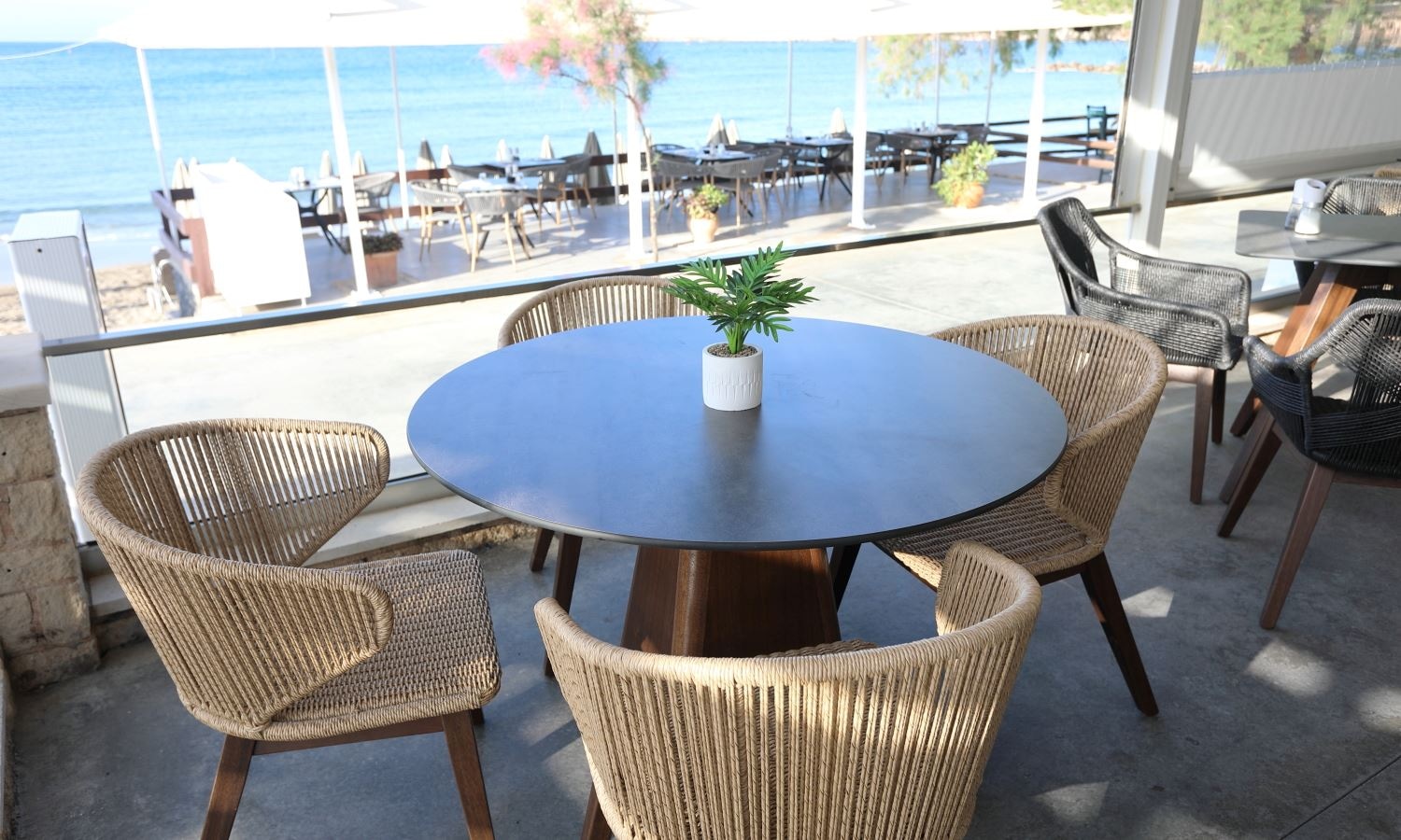 restaurants-niriides-restaurant