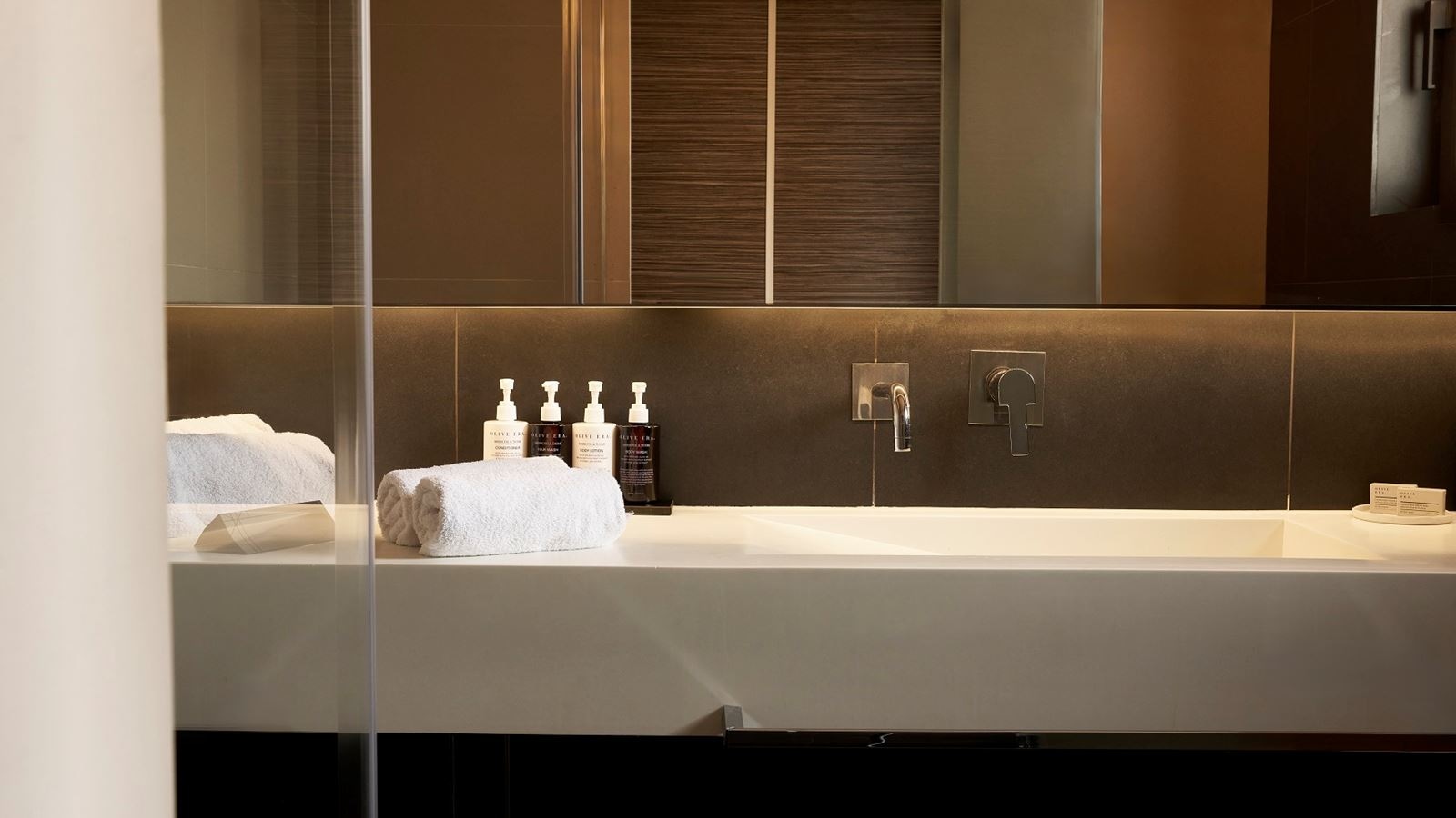 rooms-executive-room-side-sea-view