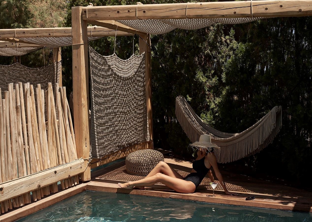 rooms-design-room-independent-pool