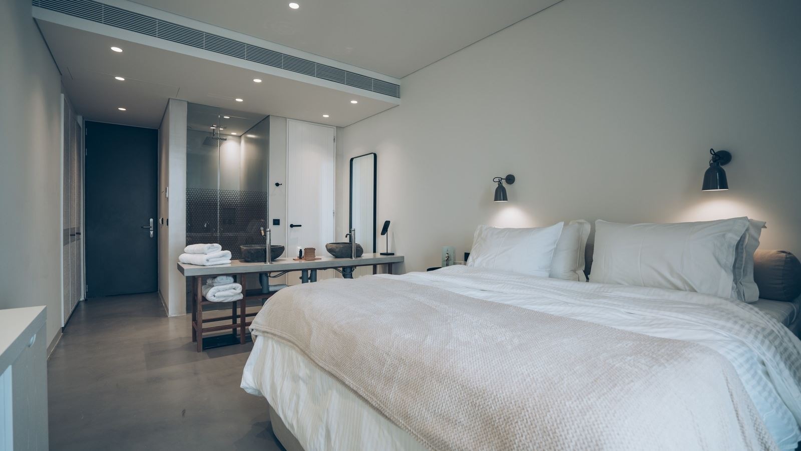 rooms-junior-suite-swim-up-with-sun-deck