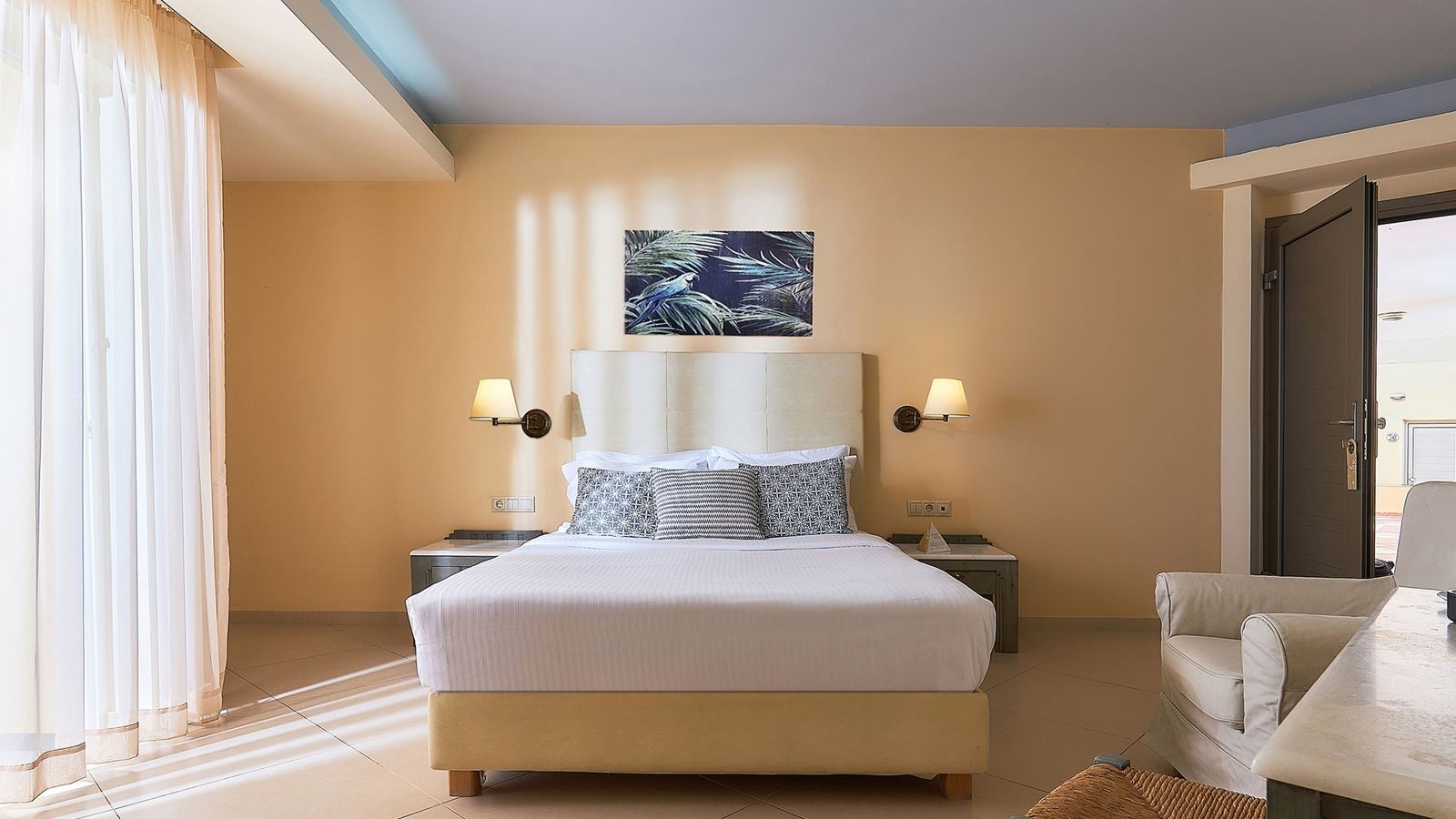 rooms-family-room-1-separate-bedroom