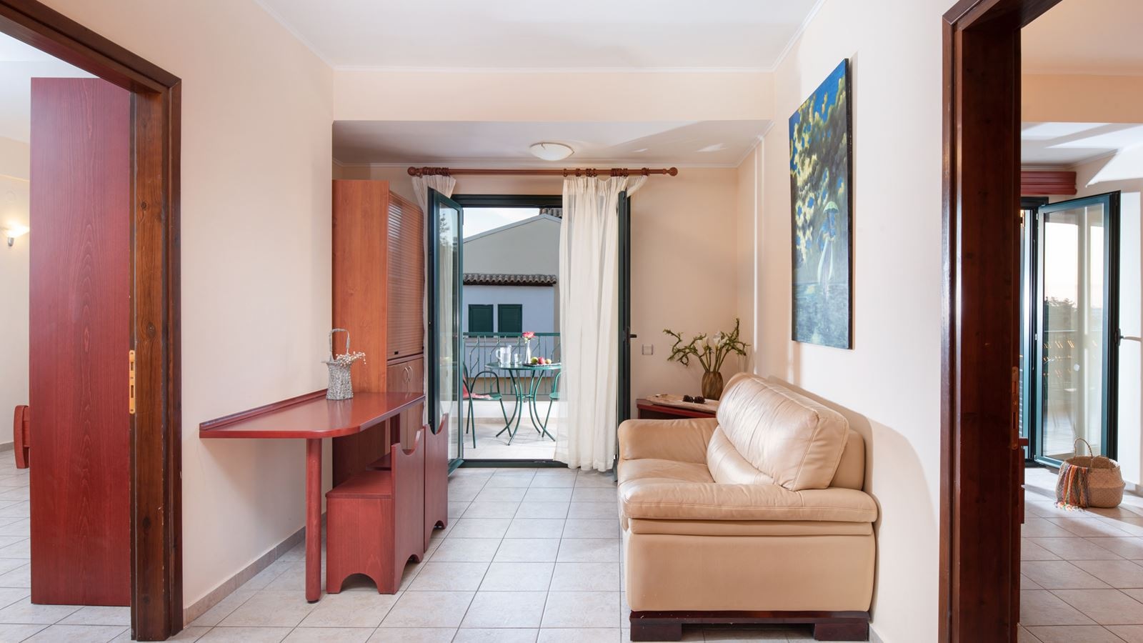 rooms-2bedroomed-family-suite