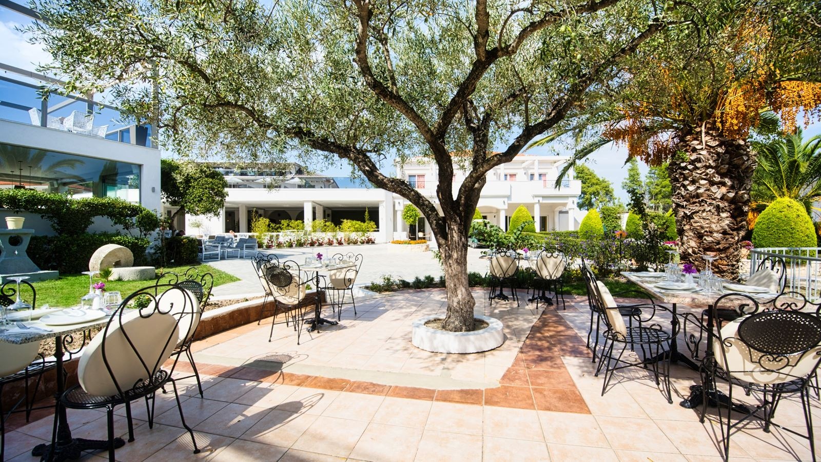 restaurants-restaurants