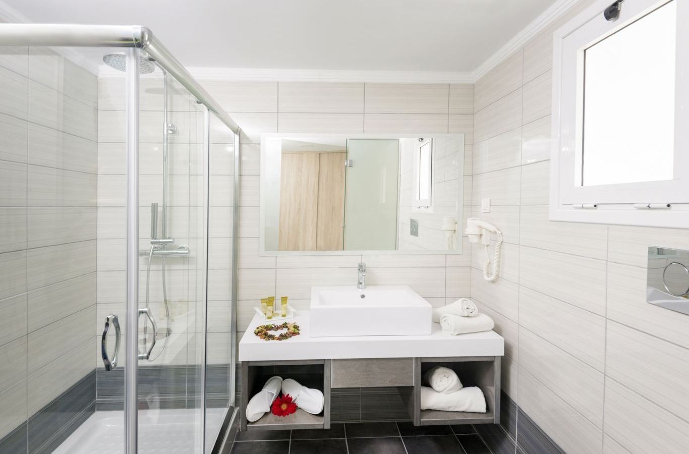 rooms-superior-twin-room