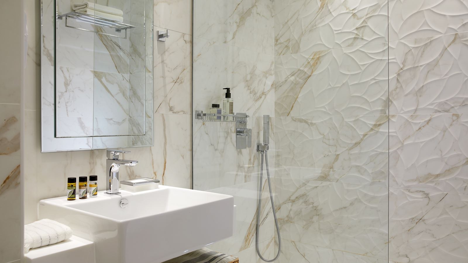 rooms-double-deluxe-sea-view