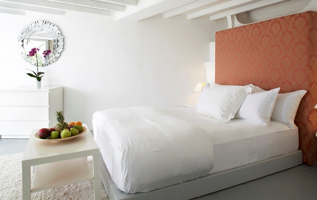 rooms-junior-suite-with-sea-view-and-outdoor-jetted-tub