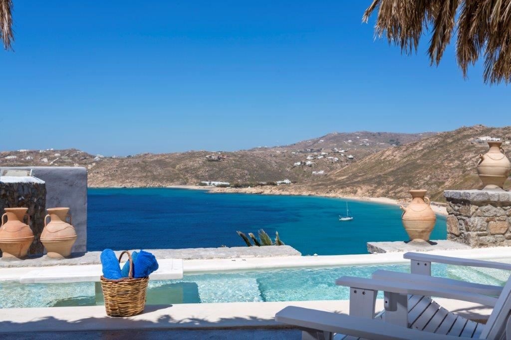 rooms-deluxe-suite-with-private-pool-and-sea-view