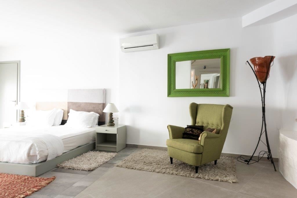 rooms-deluxe-suite-sea-view