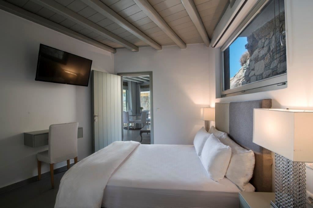 rooms-grand-deluxe-three-bedroom-villa-with-private-pool-and-sea-view