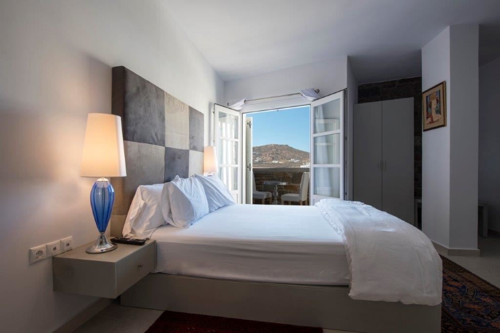 rooms-superior-room-side-sea-view