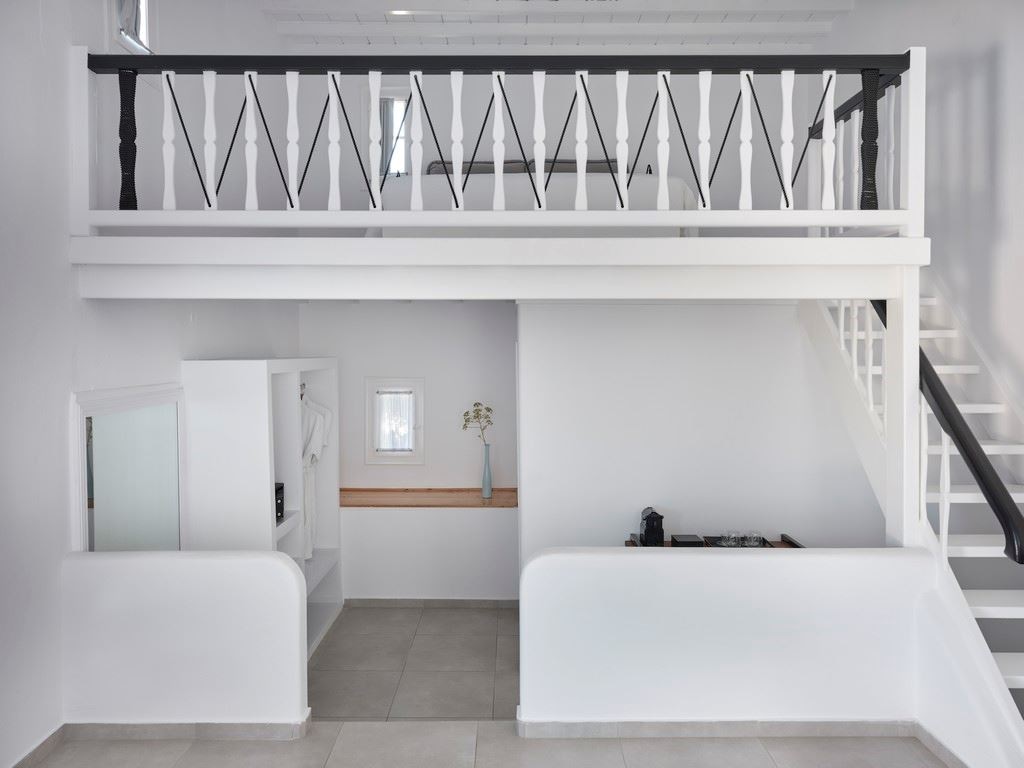 rooms-honeymoon-suite-with-sea-view