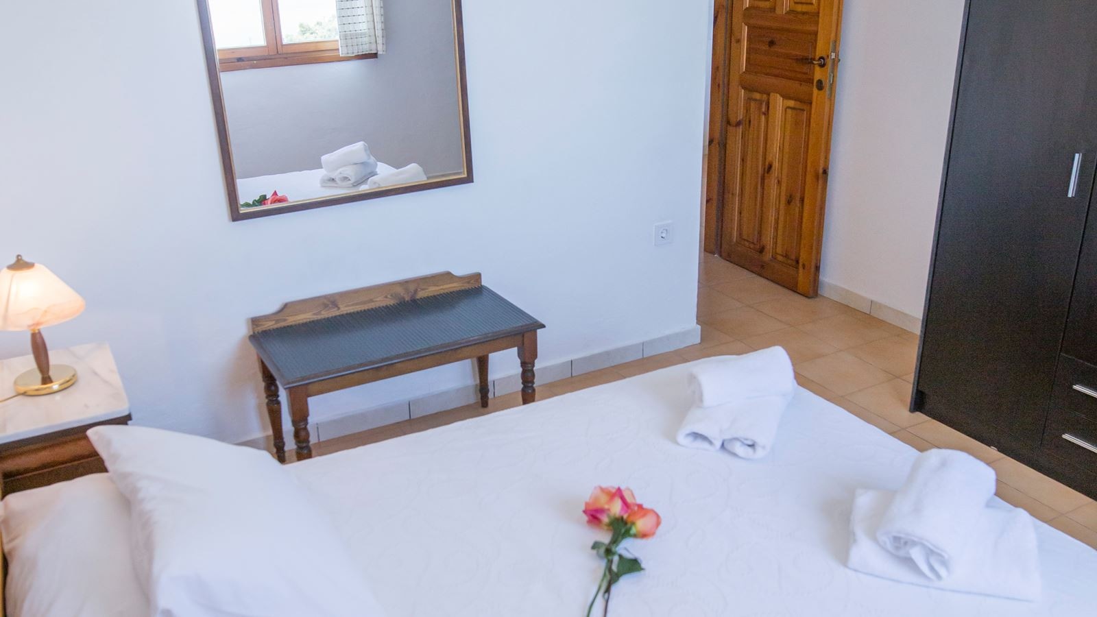 rooms-economy-double-room