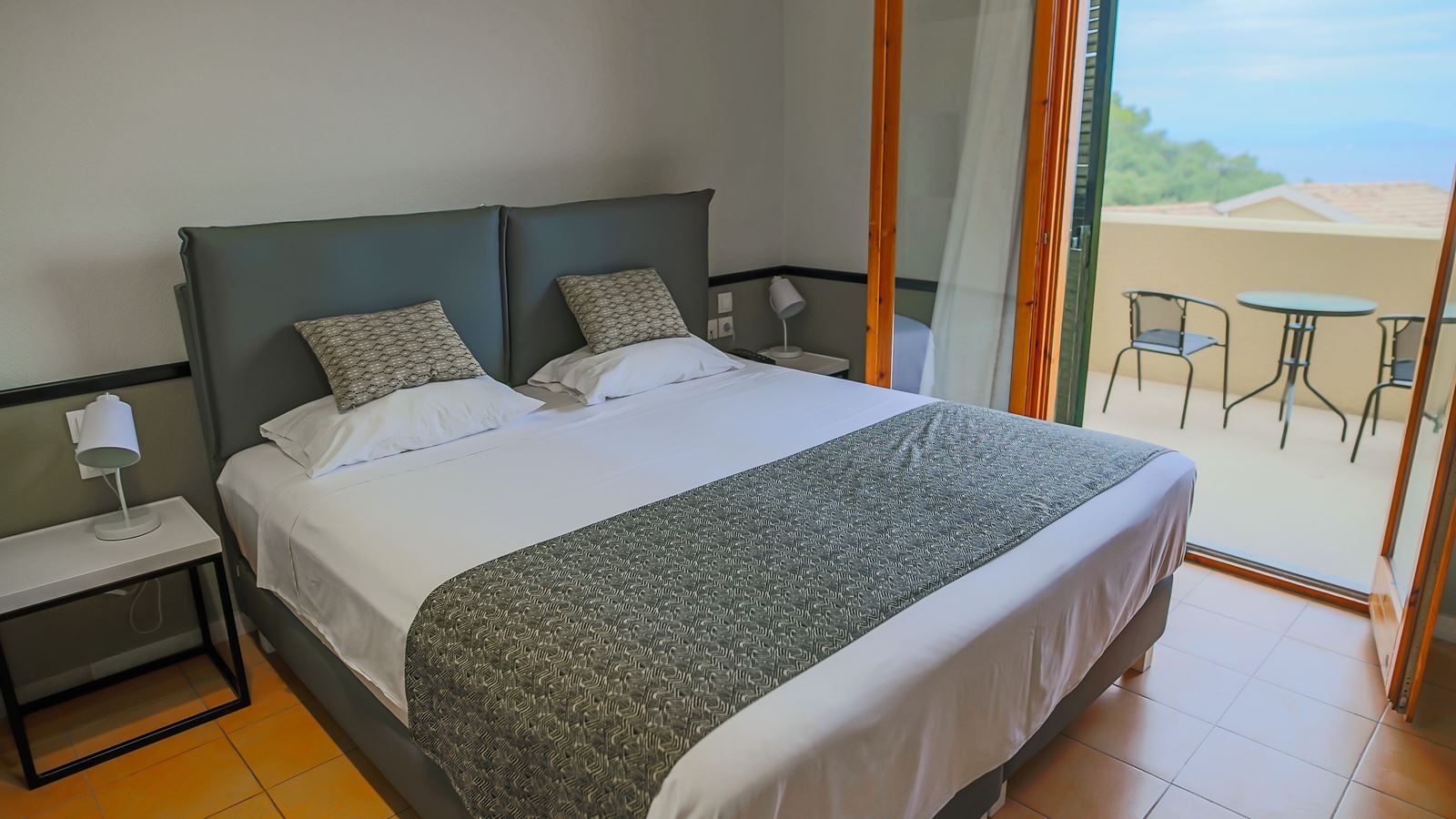 rooms-superior-double-sea-view