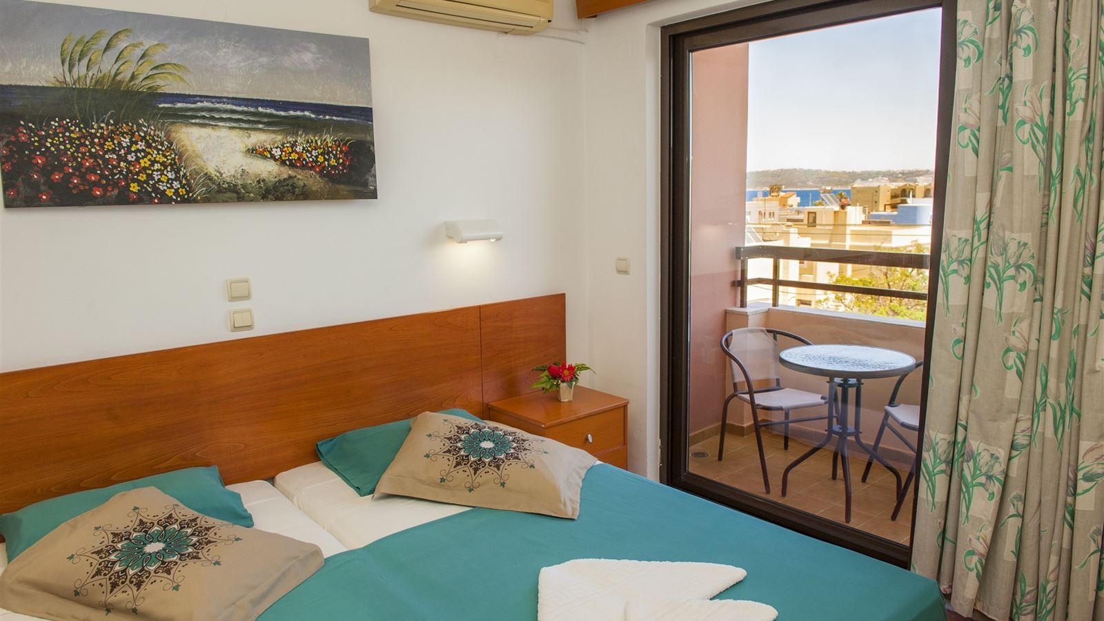 rooms-room-standard-double-balcony-or-terrace