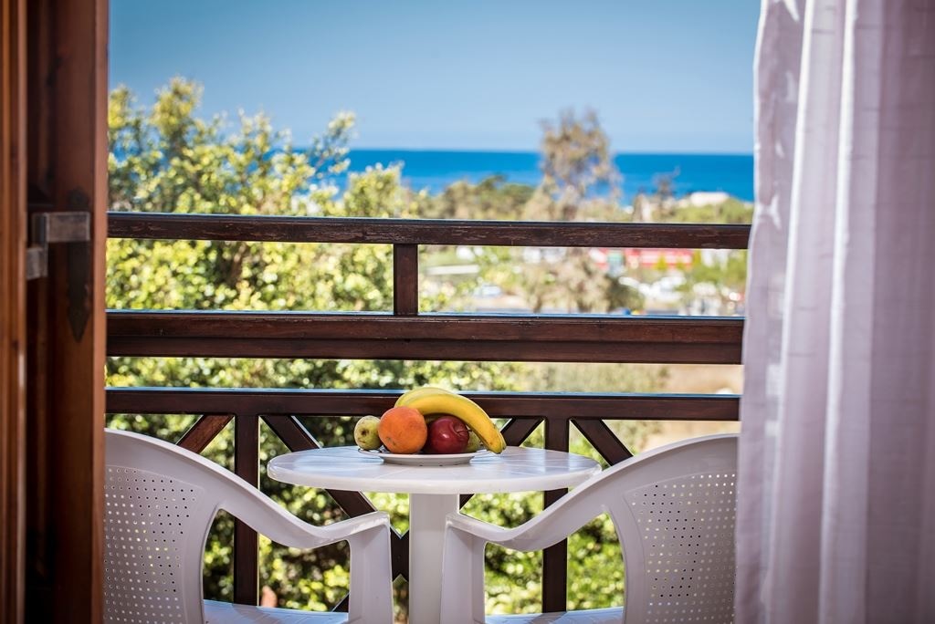 rooms-apartment-4-pax