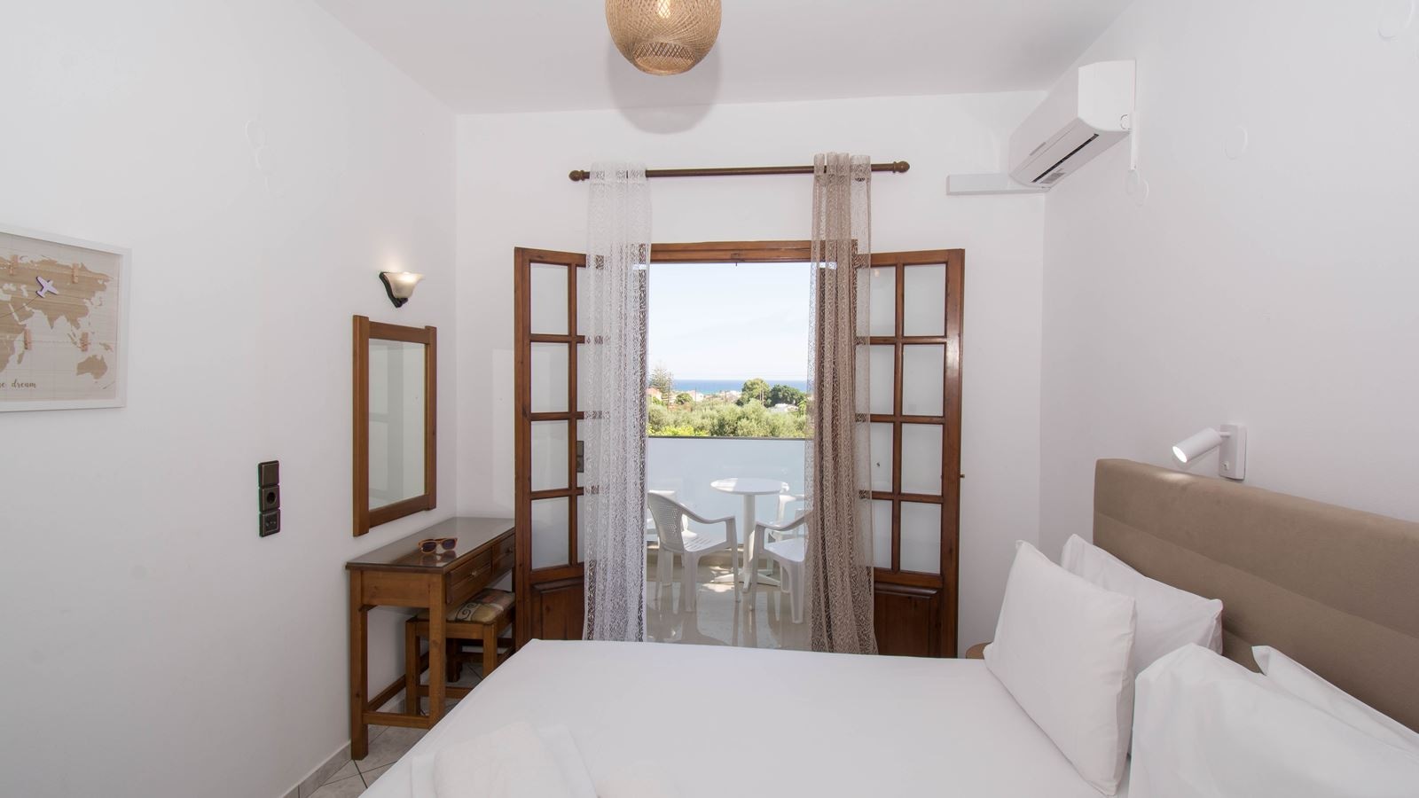 rooms-family-apartment-4-pax