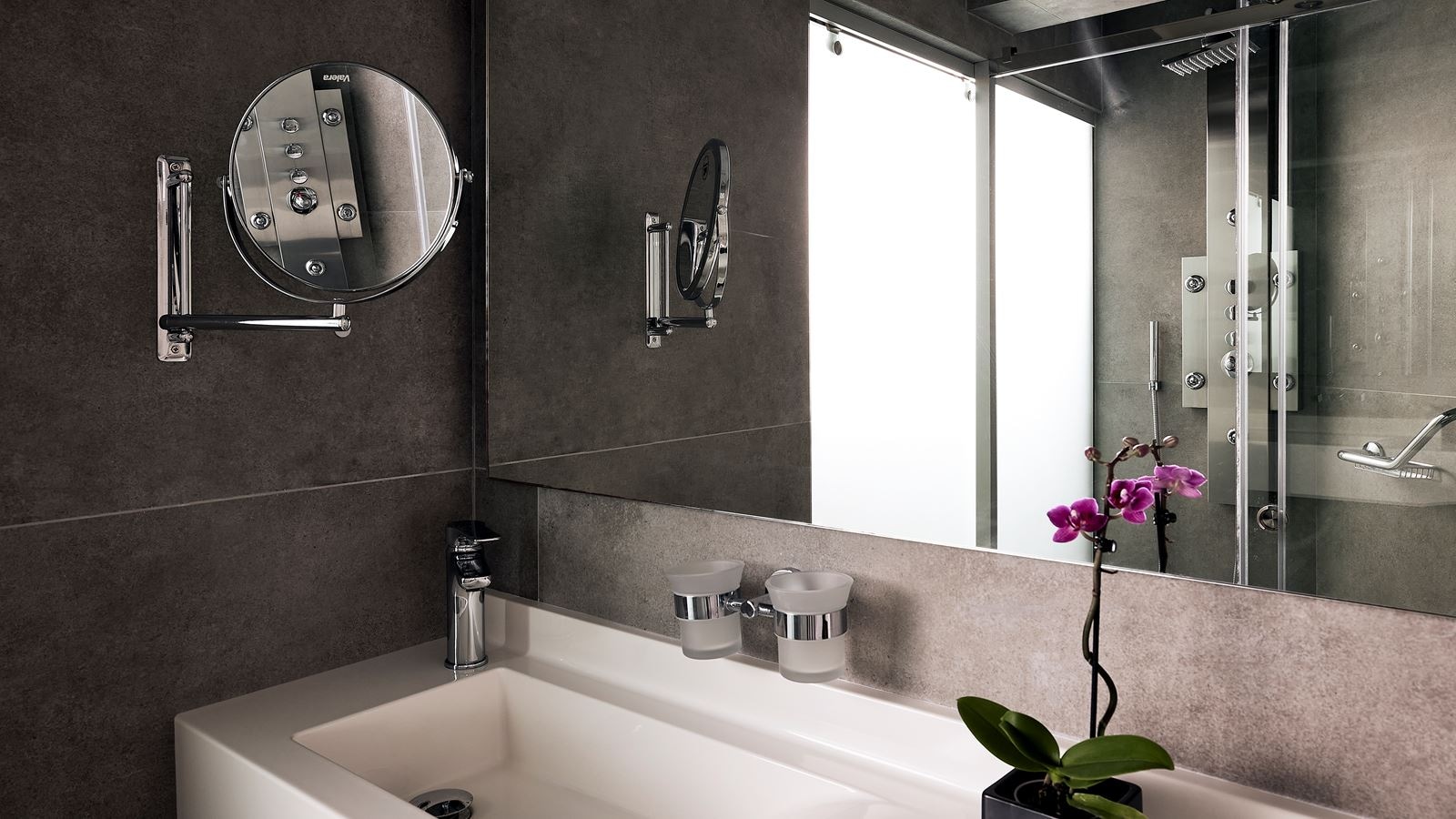 rooms-room-singleuse-gardenview-balcony-or-terrace