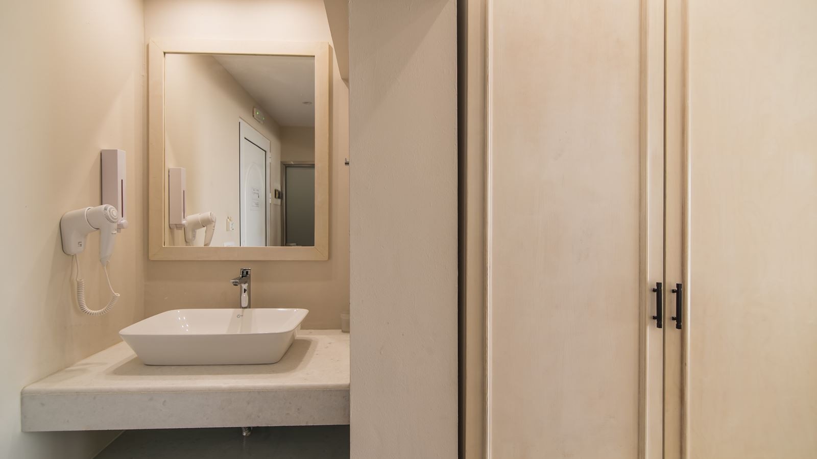 rooms-junior-suite-sea-view