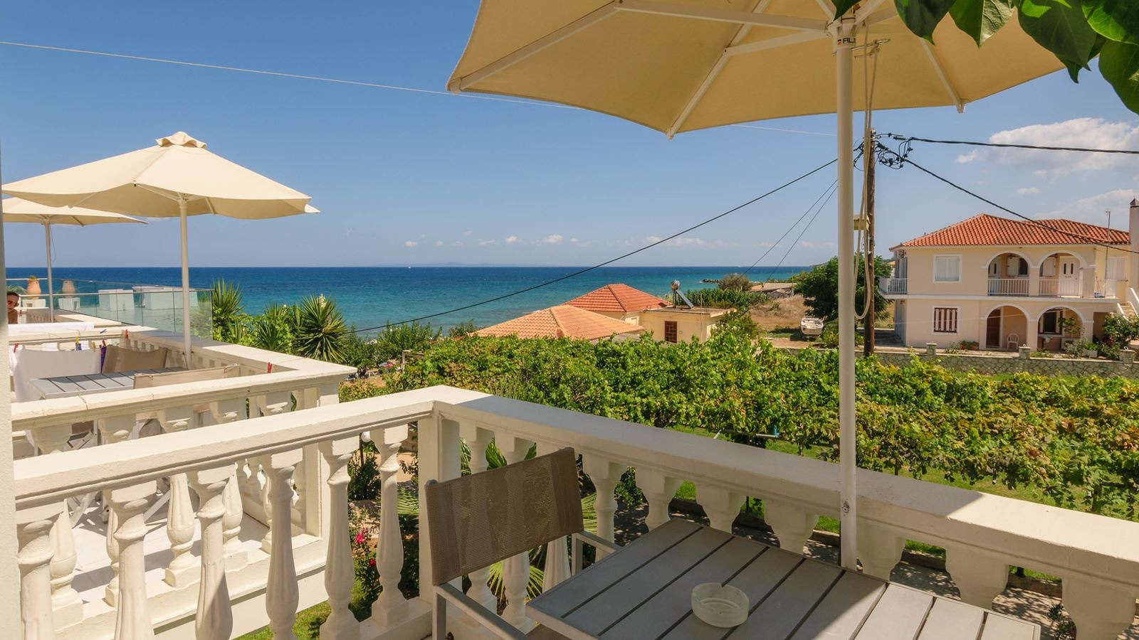rooms-superior-side-sea-view-with-balcony