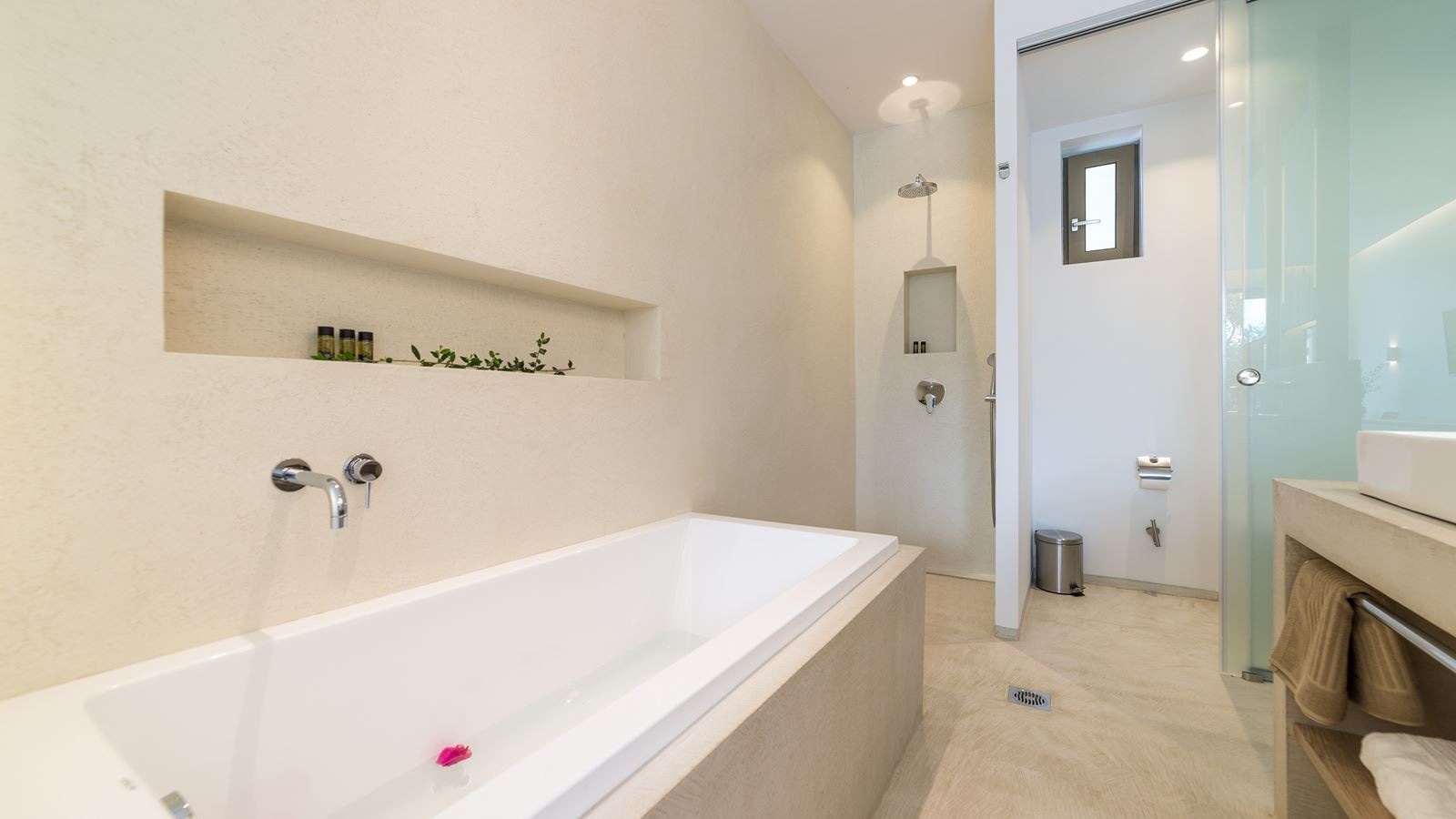 rooms-suite-superior-for-2-adults