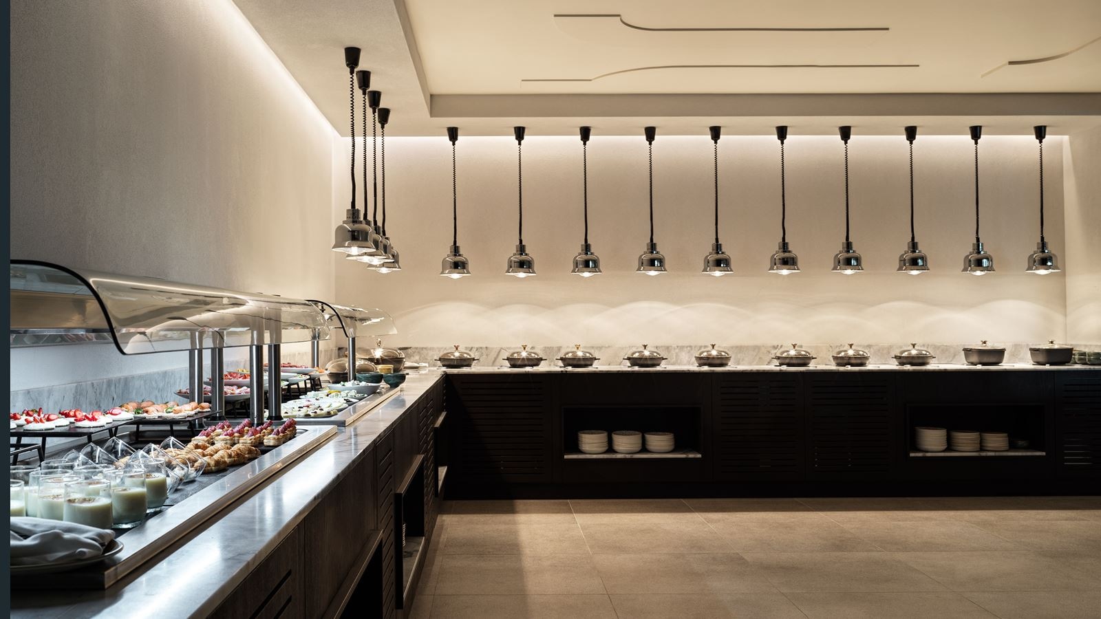 restaurants-main-building