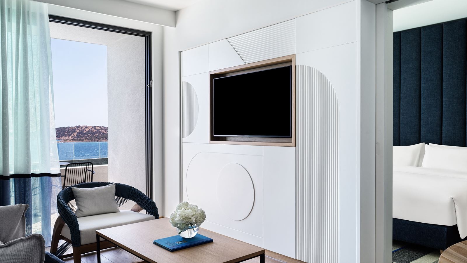 rooms-one-bedroom-suite-seaview-private-plunge-pool