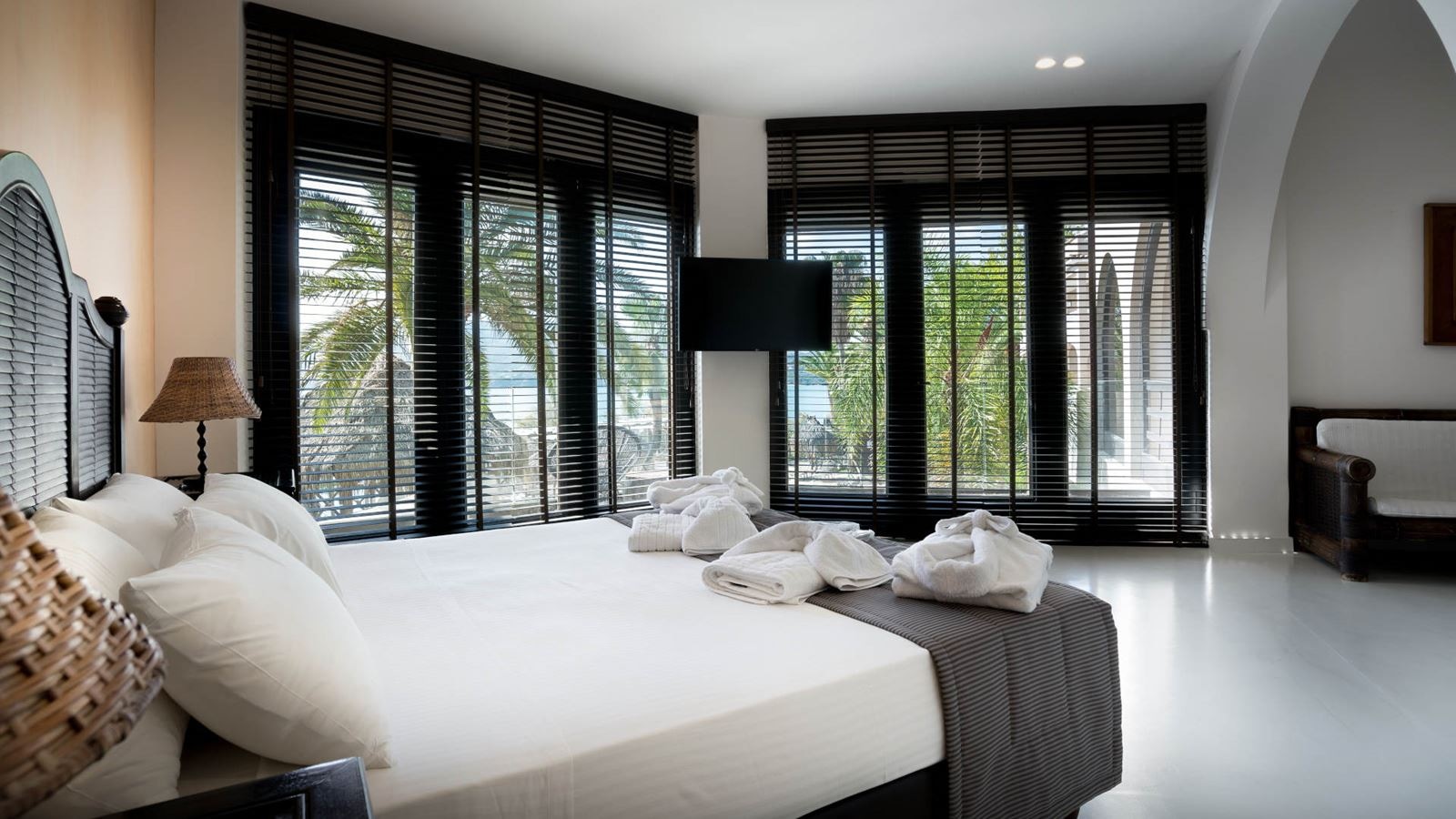 rooms-junior-suite-with-sea-view