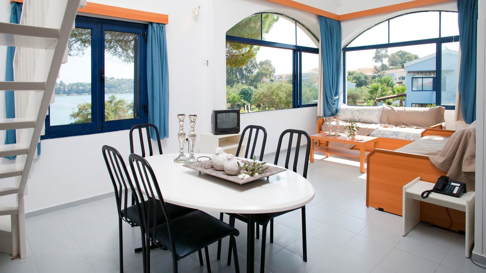 rooms-2-bedrooms-apartment