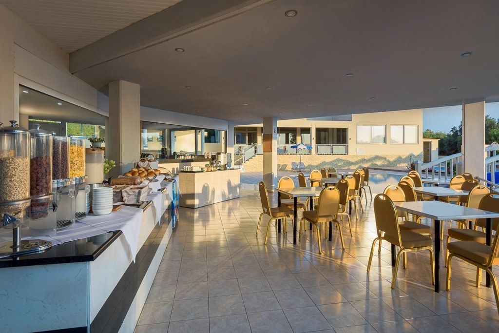 restaurants-main-building