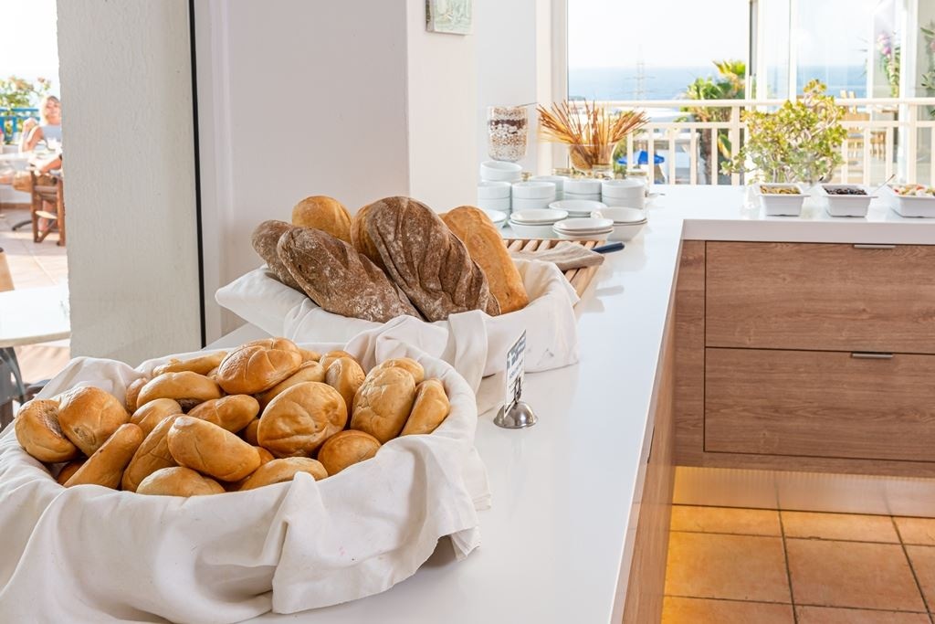 restaurants-main-building