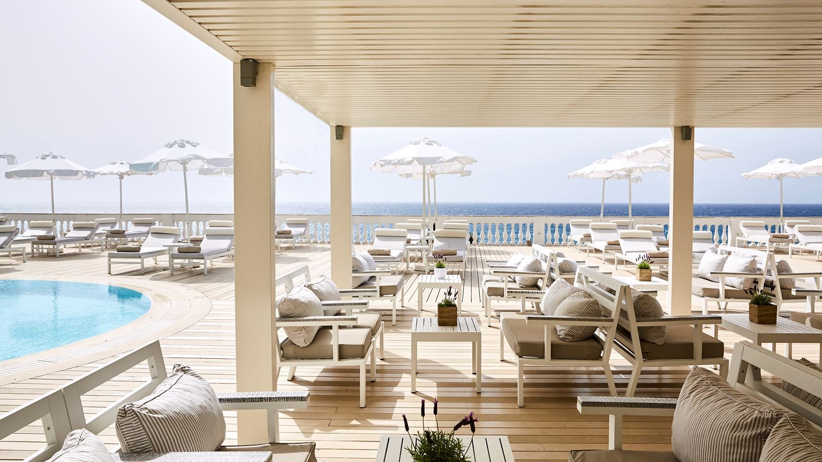 bars-lagoon-pool-bar