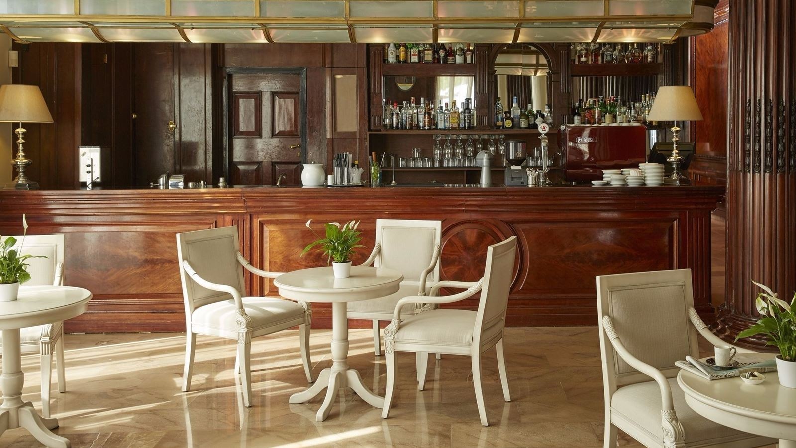 bars-passagio-all-day-cafe-bar