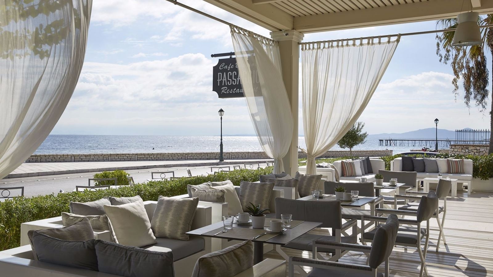 bars-passagio-all-day-cafe-bar