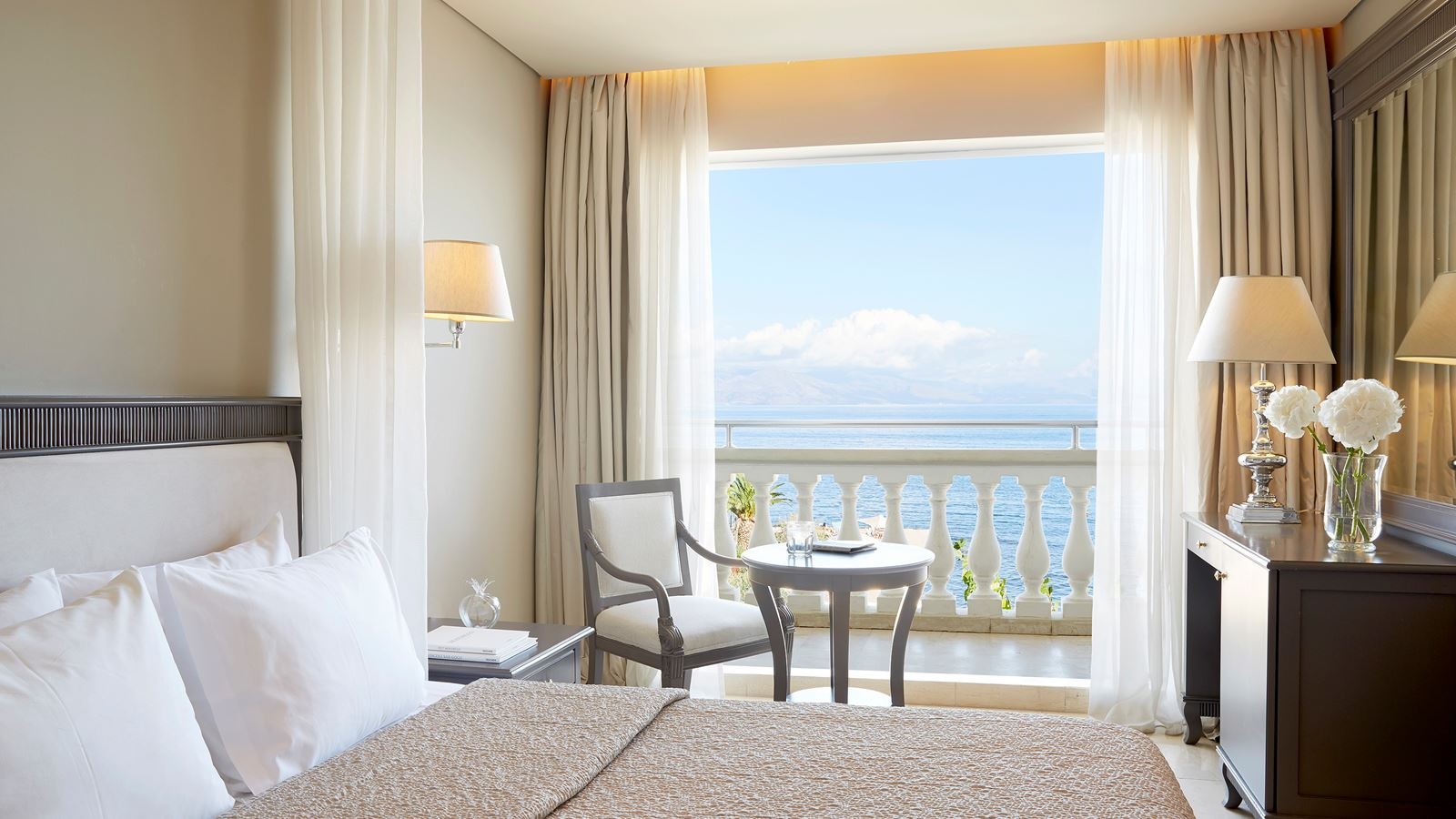 rooms-room-standard-sea-view