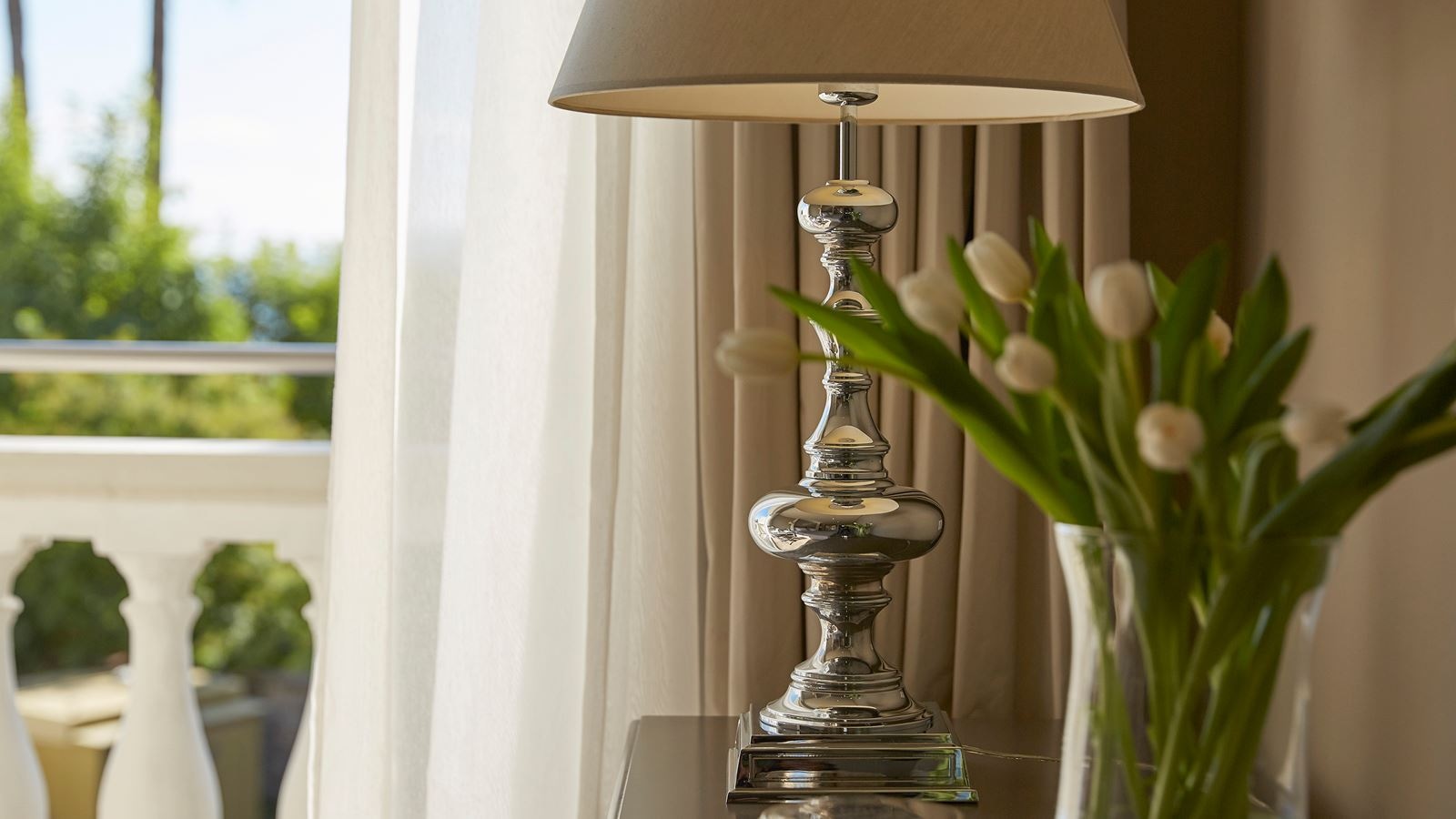 rooms-room-standard-side-sea-view