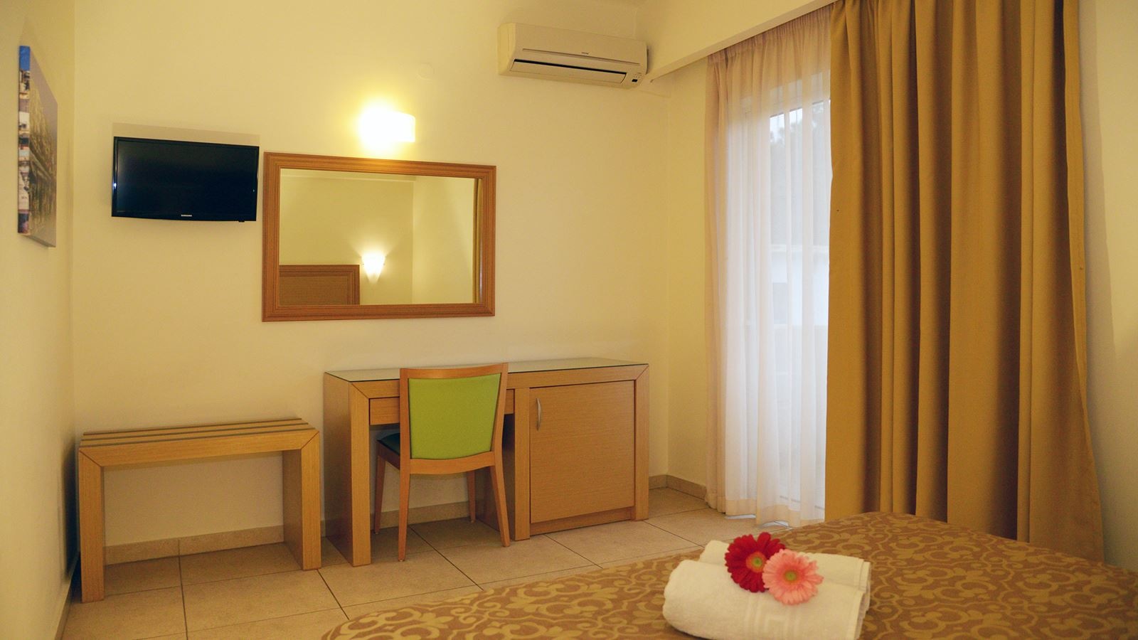 rooms-double-standard