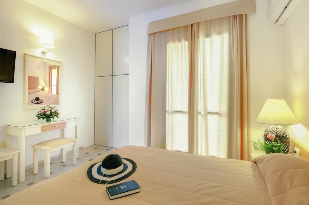 rooms-apartment-sea-view