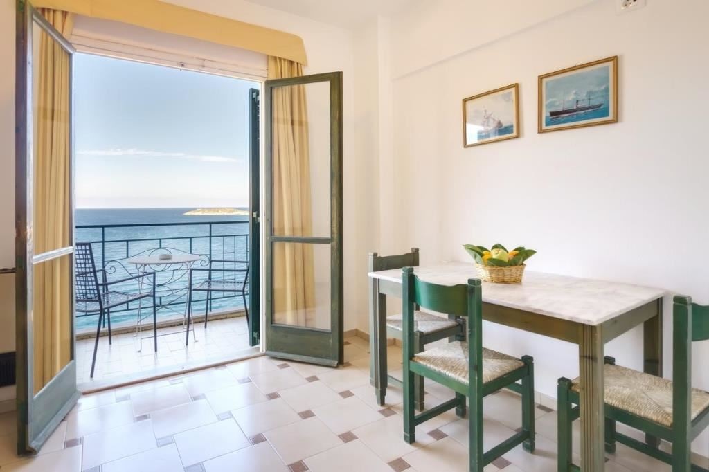 rooms-apartment-sea-view