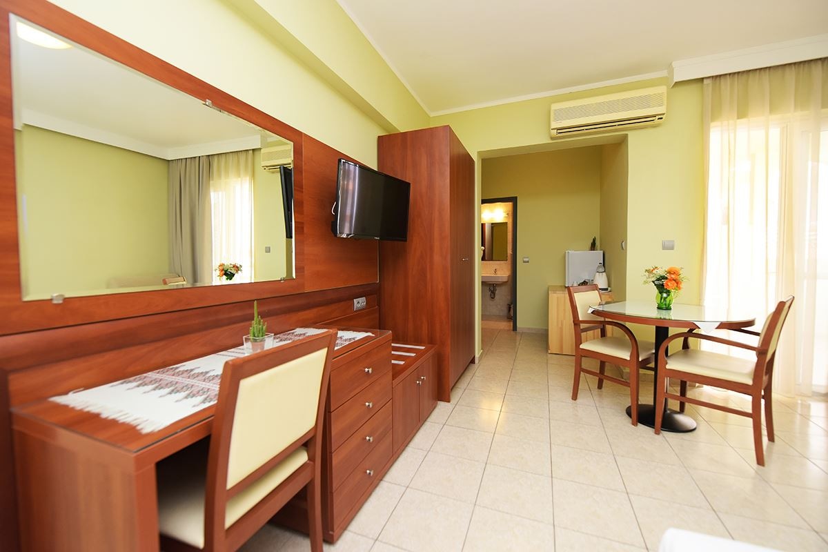 rooms-double-standard-room-balcony-or-terrace