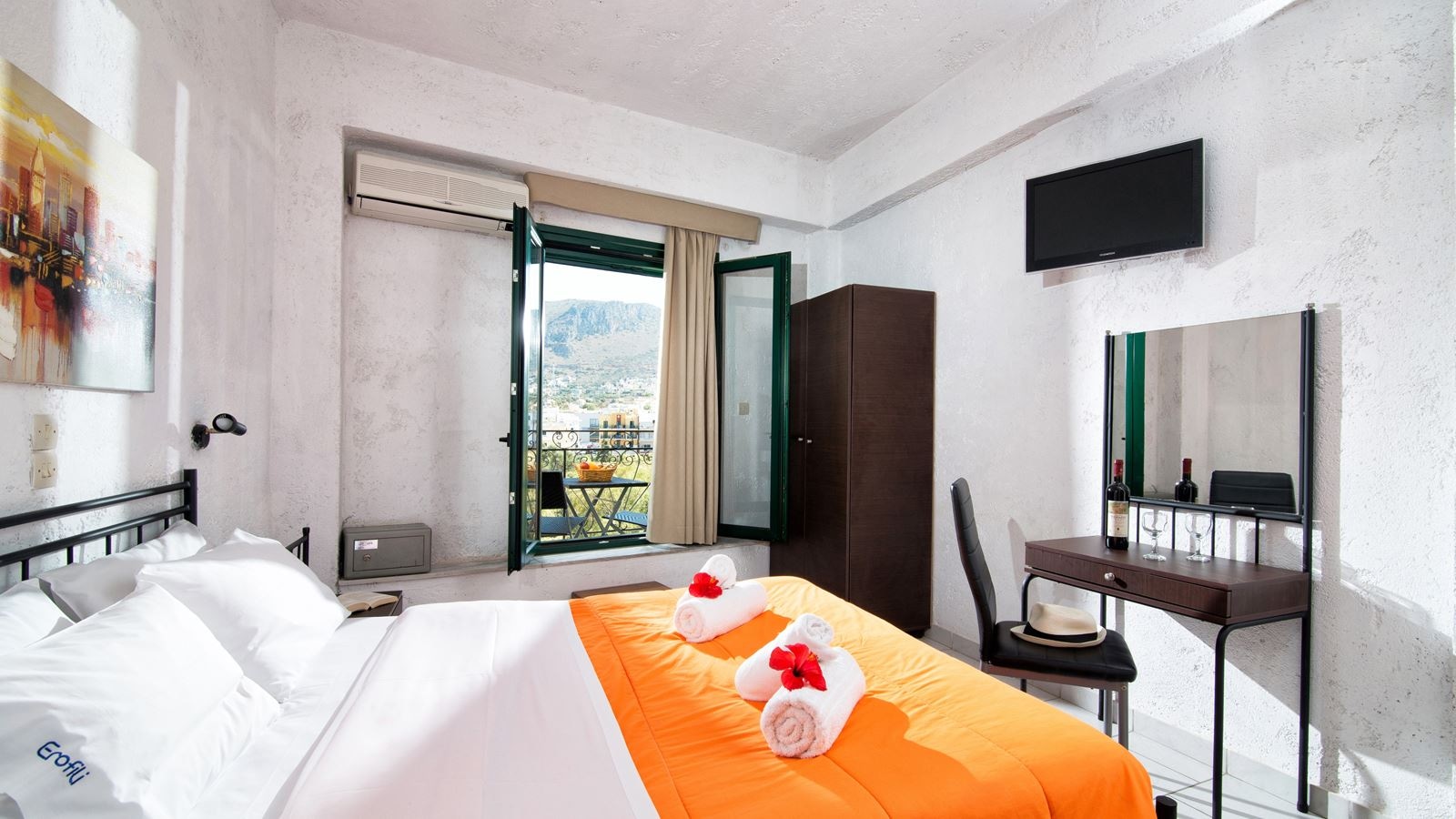 rooms-studio-with-sea-or-mountain-view